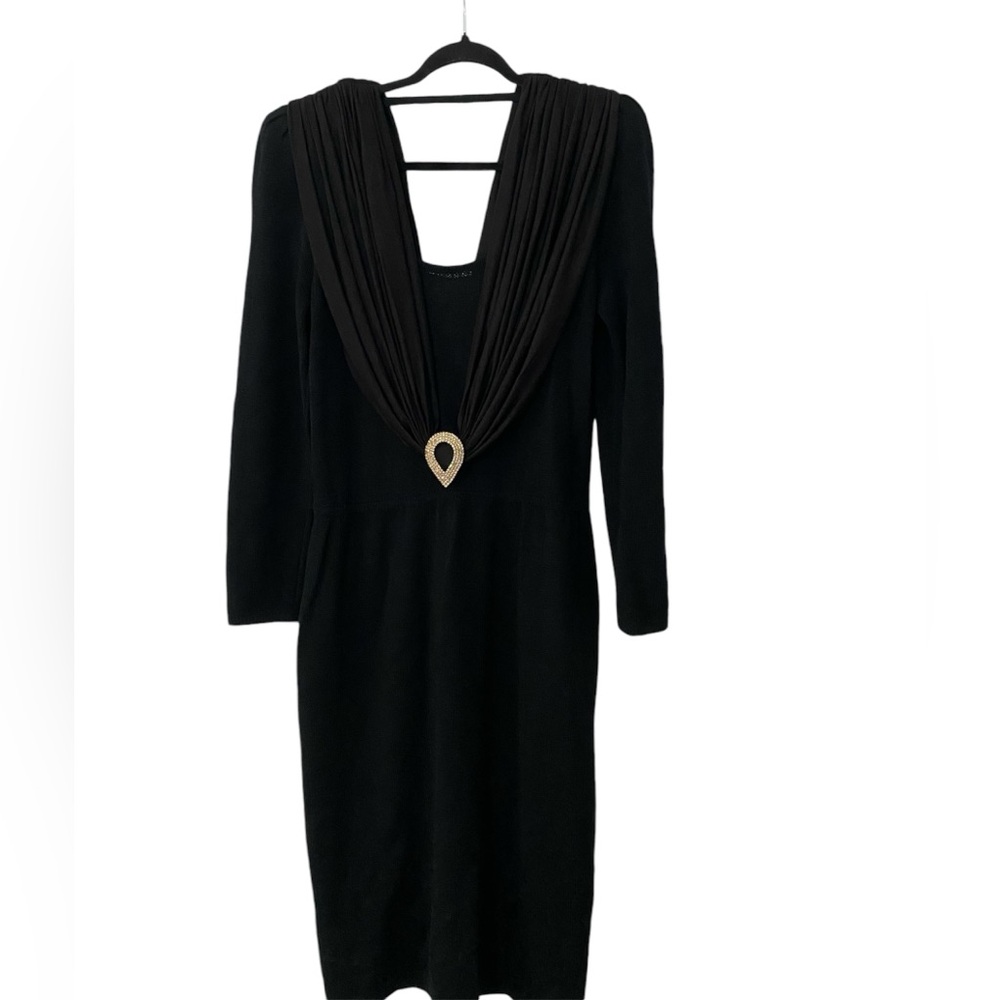 ST. JOHN’S EVENING For Saks Fifth Avenue Knit Dress Rhinestone Pin